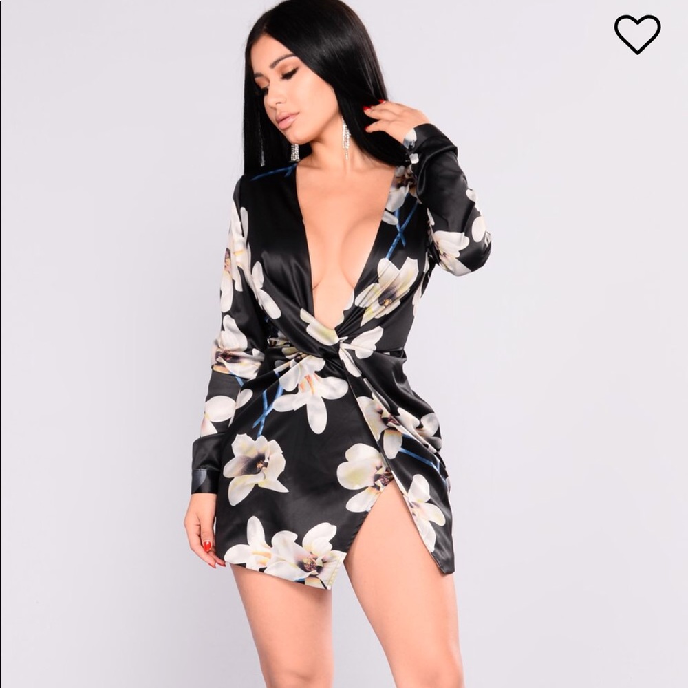 Floral Satin Dress-Knot Front-96%Polyester4% spand